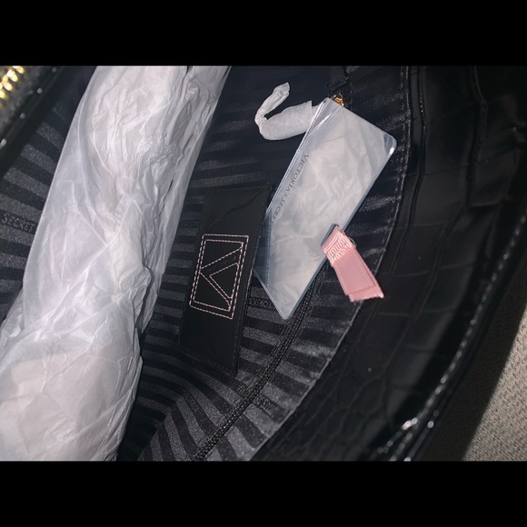 Victoria’s Secret large purse Snake skin print - Picture 9 of 15